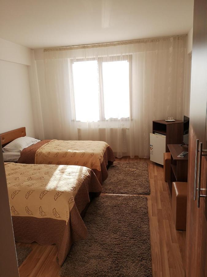 Passa Tempo Hotel Suceava Exterior foto