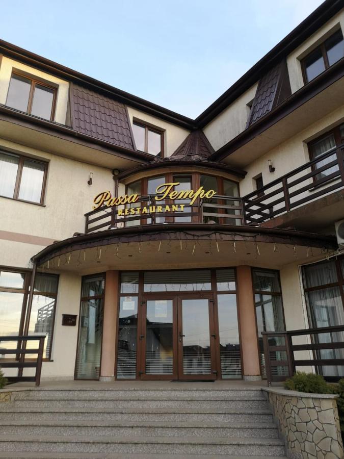 Passa Tempo Hotel Suceava Exterior foto